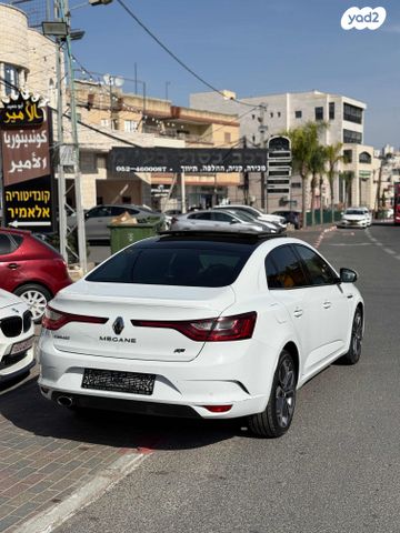רנו מגאן