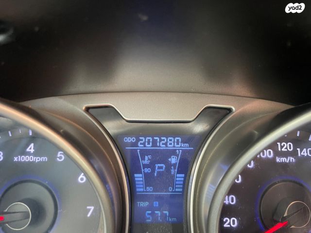 מודעת רכב יונדאי ולוסטר 1