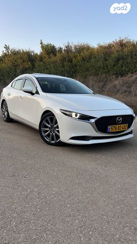 מודעת רכב מאזדה 3