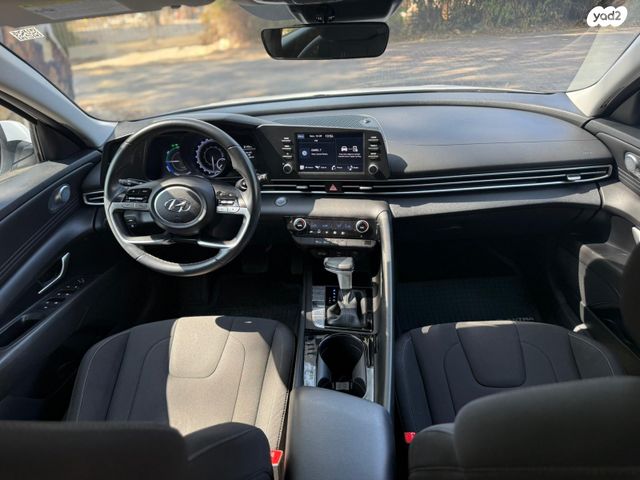 יונדאי אלנטרה