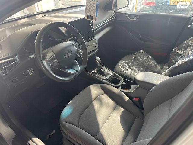 יונדאי איוניק