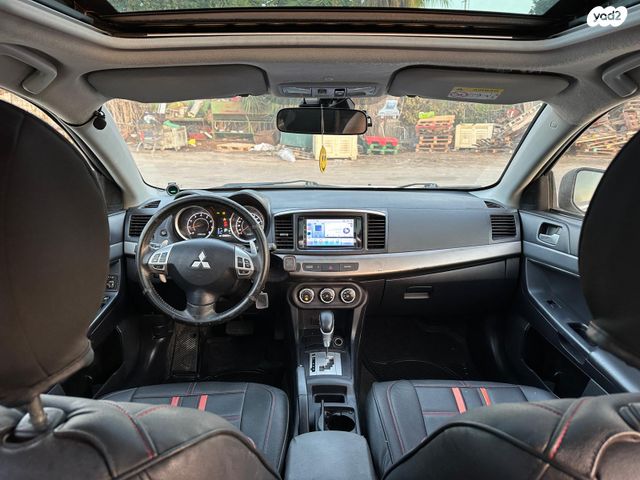 מיצובישי לנסר