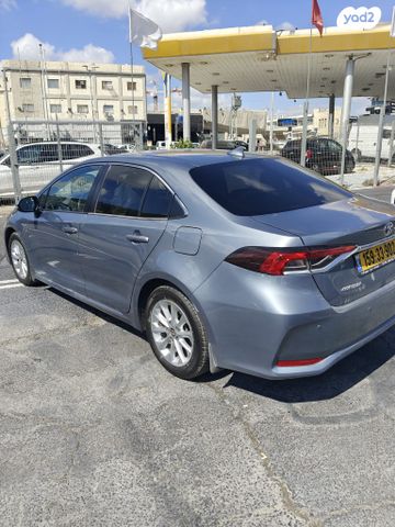 טויוטה קורולה