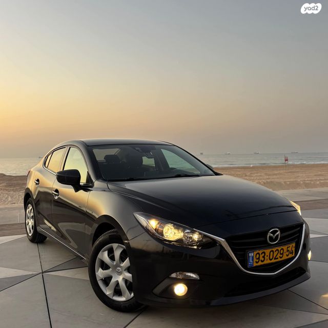 מודעת רכב מאזדה 3