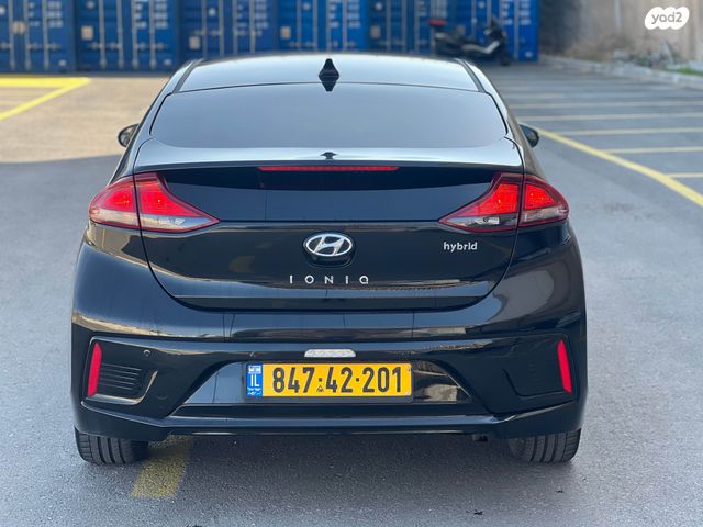 יונדאי איוניק