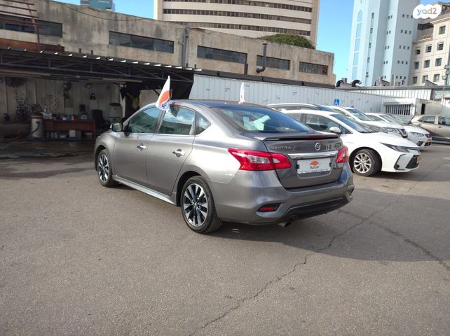 ניסאן סנטרה