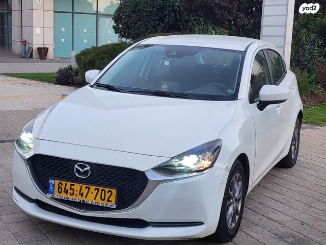 מודעת רכב מאזדה 2