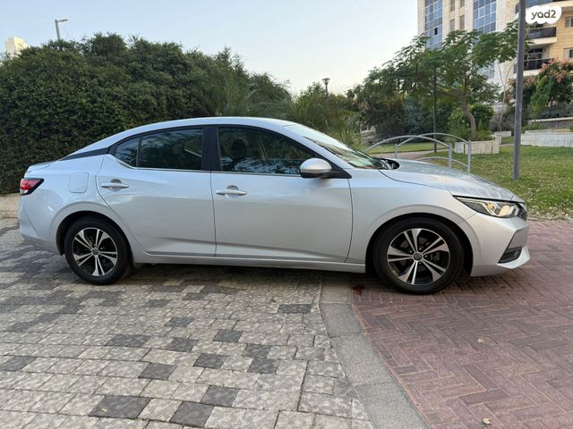 ניסאן סנטרה