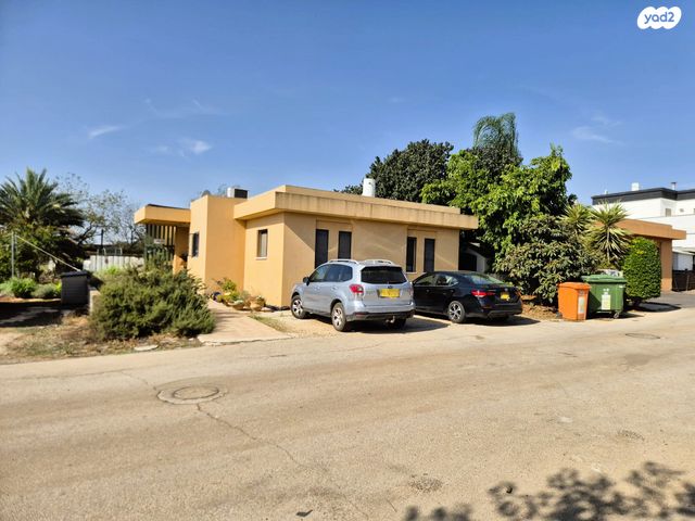 בית פרטי/ קוטג', השקד 201, שרונה, שרונה