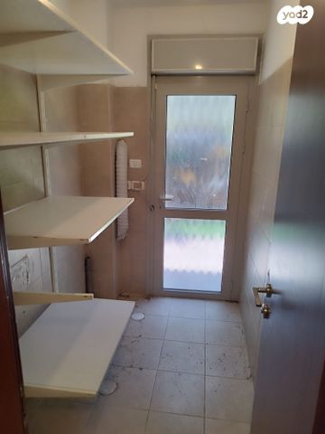 דירת גן, הדס 1, שעלבים, שעלבים