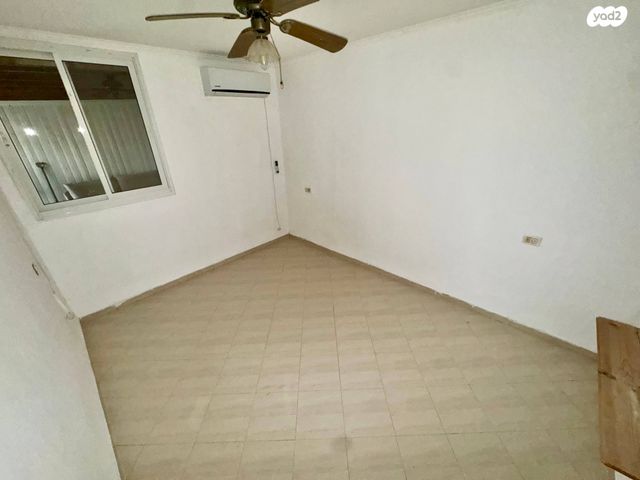 דירת גן, שקד 16, מורדות טבריה, טבריה