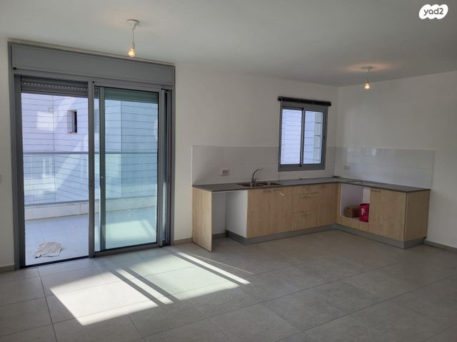 דירה, גולדה מאיר 102, מורשת, מודיעין מכבים רעות