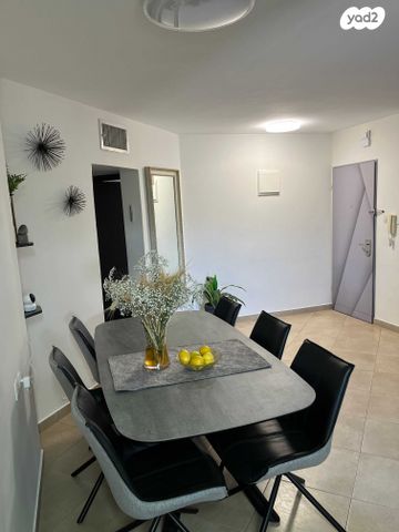 דירה, המצביאים 9, נאות יצחק, לוד