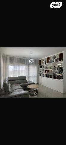 דירה, אברהם מחרז 16, סנטרל פארק / האצטדיון, באר שבע