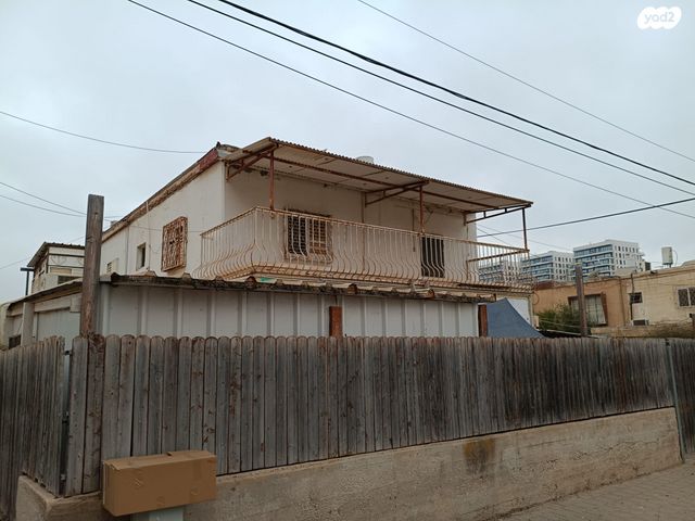 ארלוזורוב 21