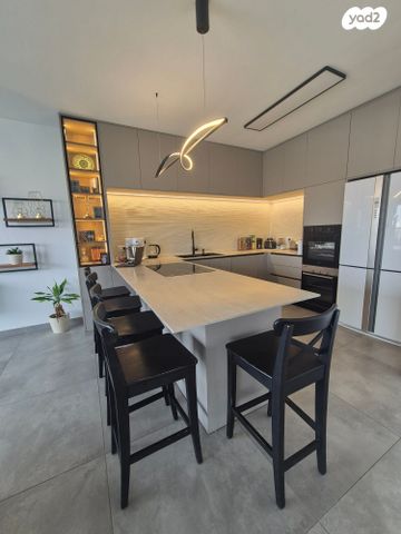 דופלקס, טרומפלדור 56, כפר גנים א, פתח תקווה