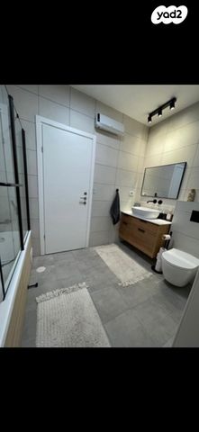 דירה, האישה העברייה 14, כרמי גת, קרית גת