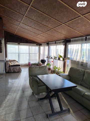 דופלקס, האירוס 1, נאות הדרים (חבצלת הצעירה), קרית עקרון