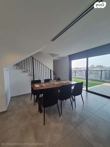 טרומפלדור 56