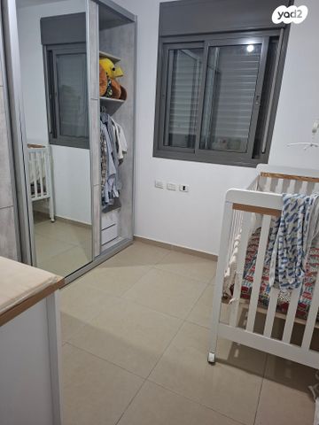 דירת גן, איבי נחל 1, אבני חפץ, אבני חפץ