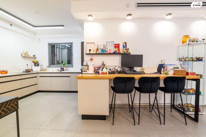 דירה, הגל 12, החותרים, טירת כרמל