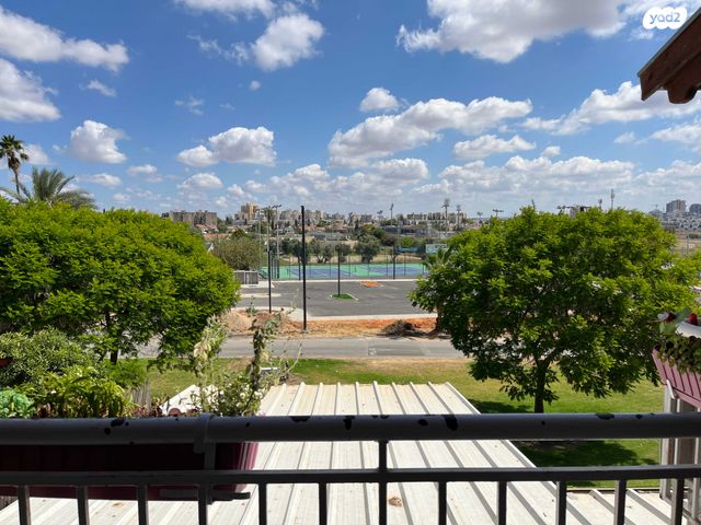 דירה, המצביאים 9, נאות יצחק, לוד