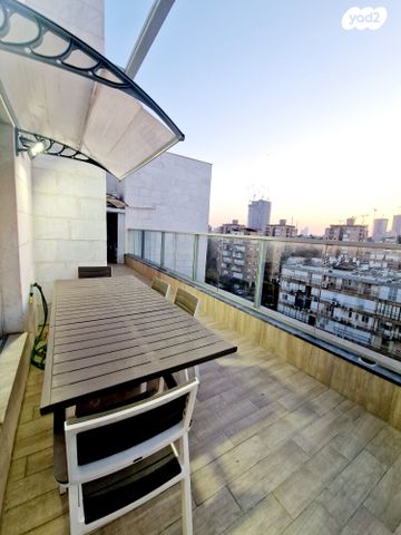 גג/ פנטהאוז, צאלים 10, נאות רחל, חולון