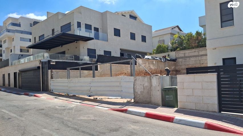 מגרשים, תירוש 33, כרמים, שוהם