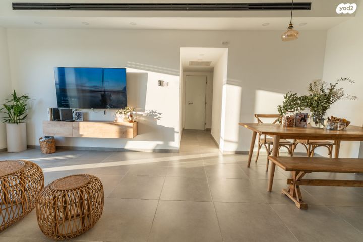 גג/ פנטהאוז, בית"ר 11, שאר העיר, מגדל העמק