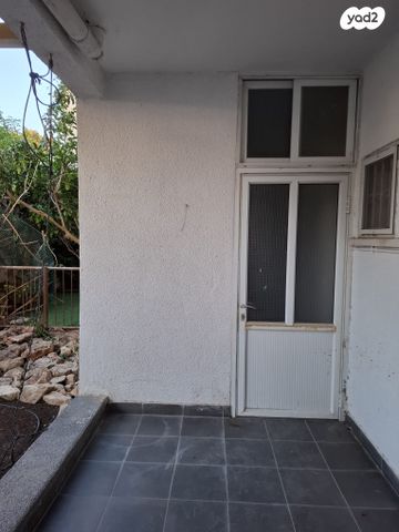 דירת גן, סביון 11, בן גוריון, נצרת עילית / נוף הגליל