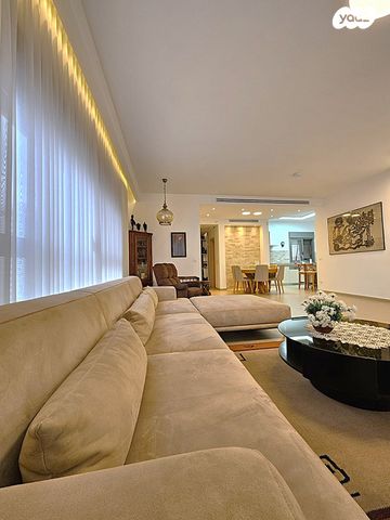 גג/ פנטהאוז, שניר 12, הפארק, חדרה