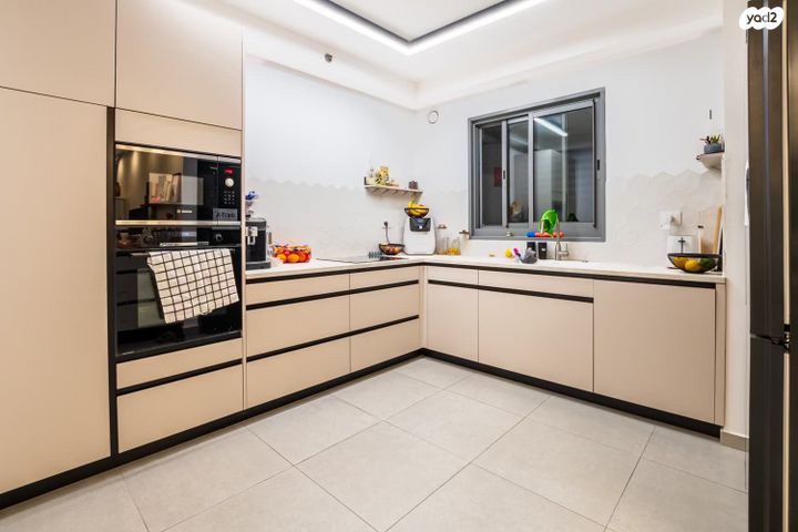 דירה, הגל 12, החותרים, טירת כרמל