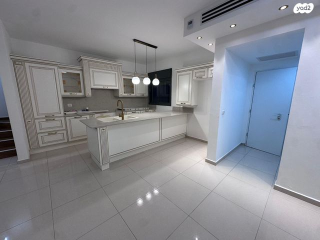 דופלקס, הפרדס 4, אושיות, רחובות