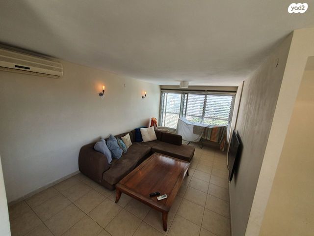 דירה, מעפילי אגוז 75, נווה חן, תל אביב יפו