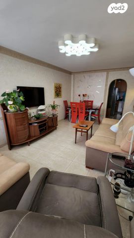 דירה, שדרות משה שרת 85, קרית ים ב', קרית ים