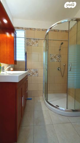 דירה, רמת הגולן 15, רובע ד', אריאל