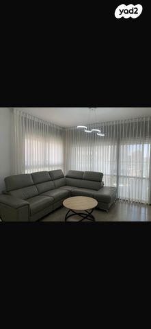 דירה, אברהם מחרז 16, סנטרל פארק / האצטדיון, באר שבע