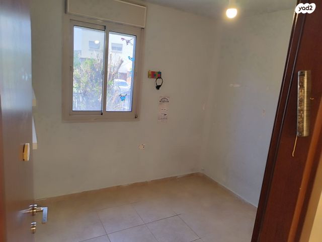 דירת גן, הדס 1, שעלבים, שעלבים