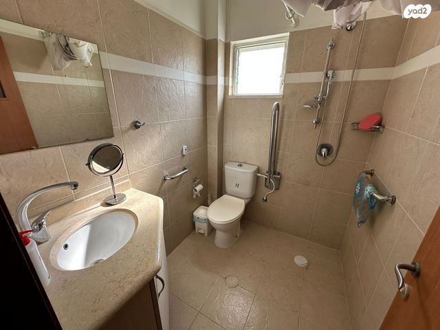 דירה, אוסישקין 15, אחוזת כנרת, טבריה