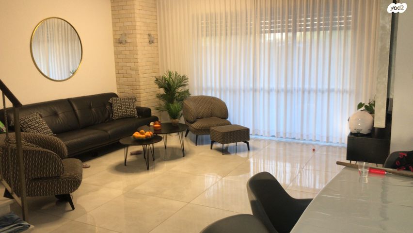 סמטת כינרת 23