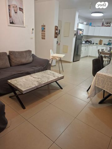 דירת גן, איבי נחל 1, אבני חפץ, אבני חפץ