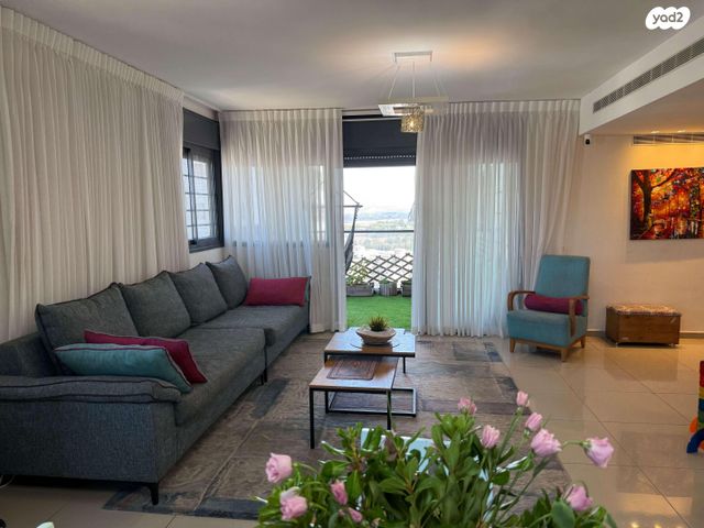 דירה, הרב ישעיהו משורר 20, הדר גנים, פתח תקווה