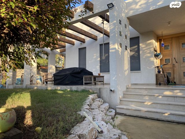 בית פרטי/ קוטג', לח"י 23, מרכז המושבה, גן יבנה