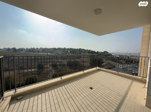 דירה, הרב אברהם זקן 1, מורדות ארנונה, ירושלים