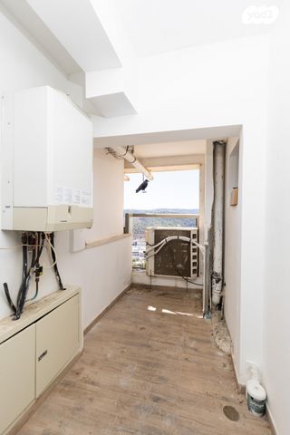 דירה, אברהם פררה 11, הולילנד, ירושלים