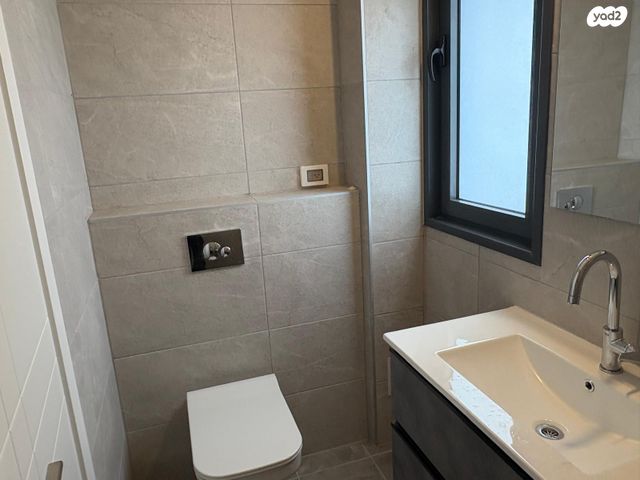 דירה, הרב הרצוג 6, צפון מערב מרכז העיר, נתניה