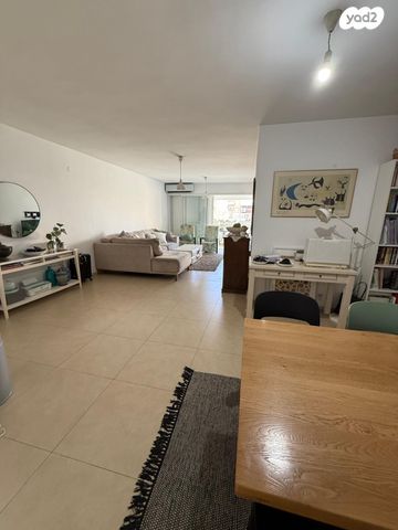 דירה, יהודה 1, אלון, רמת השרון