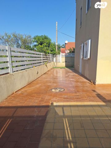 דירת גן, המגינים 21, גבעת נשר, נשר