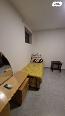 דירה, הגיא 107, הר אדר, הר אדר