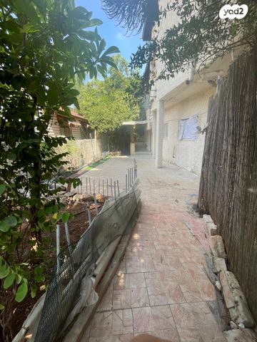 דירת גן, אלברט איינשטיין 28, קרית מטלון, פתח תקווה